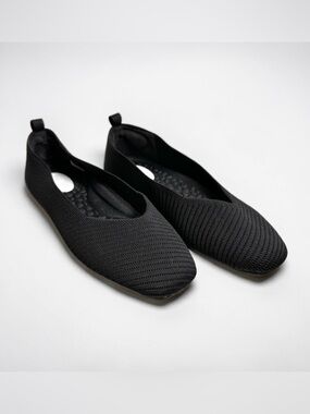 🖤Burudani Woven Black Flats - new without tags